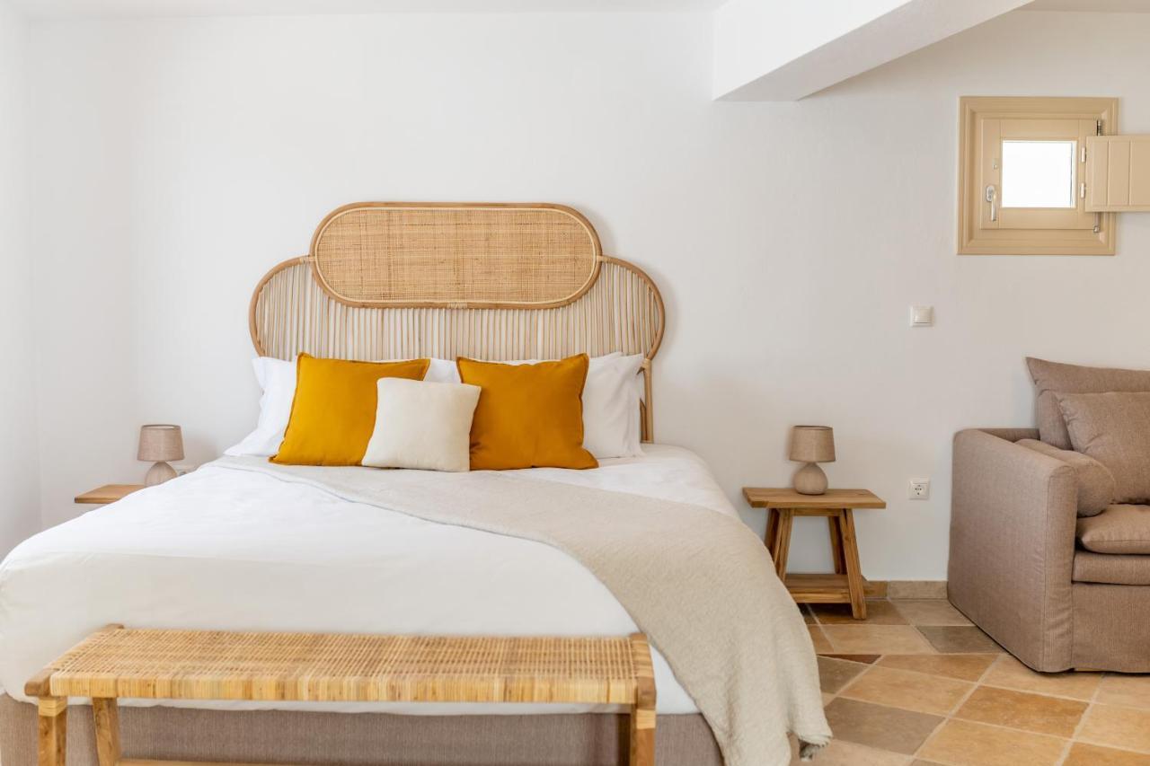 Vacay Suites ฟิรอสเตฟานี ภายนอก รูปภาพ