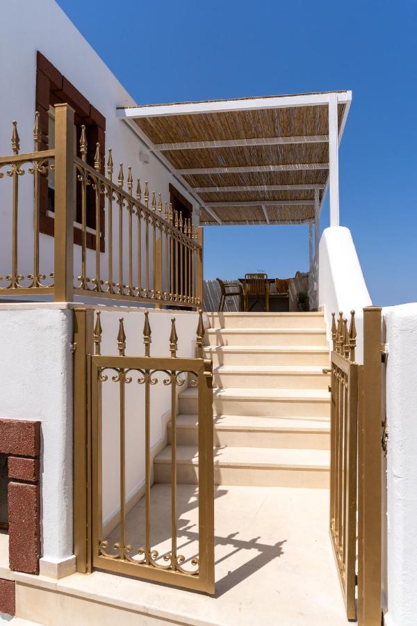Vacay Suites ฟิรอสเตฟานี ภายนอก รูปภาพ