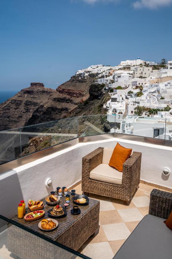 Vacay Suites ฟิรอสเตฟานี ภายนอก รูปภาพ